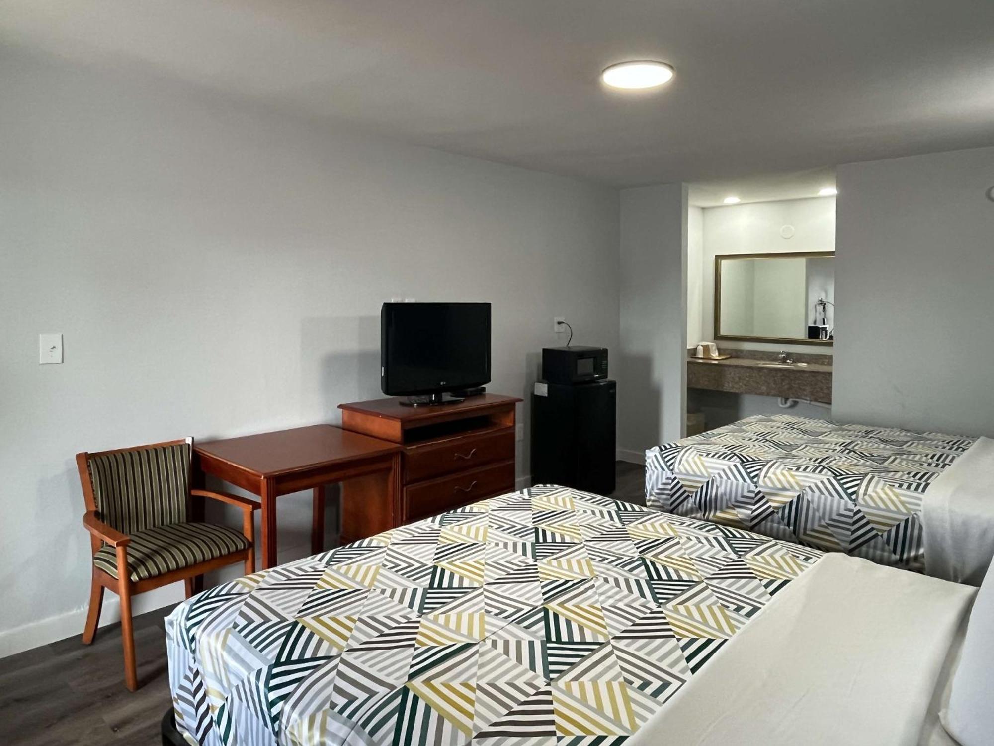 Motel 6 Greenwood, Ms Экстерьер фото