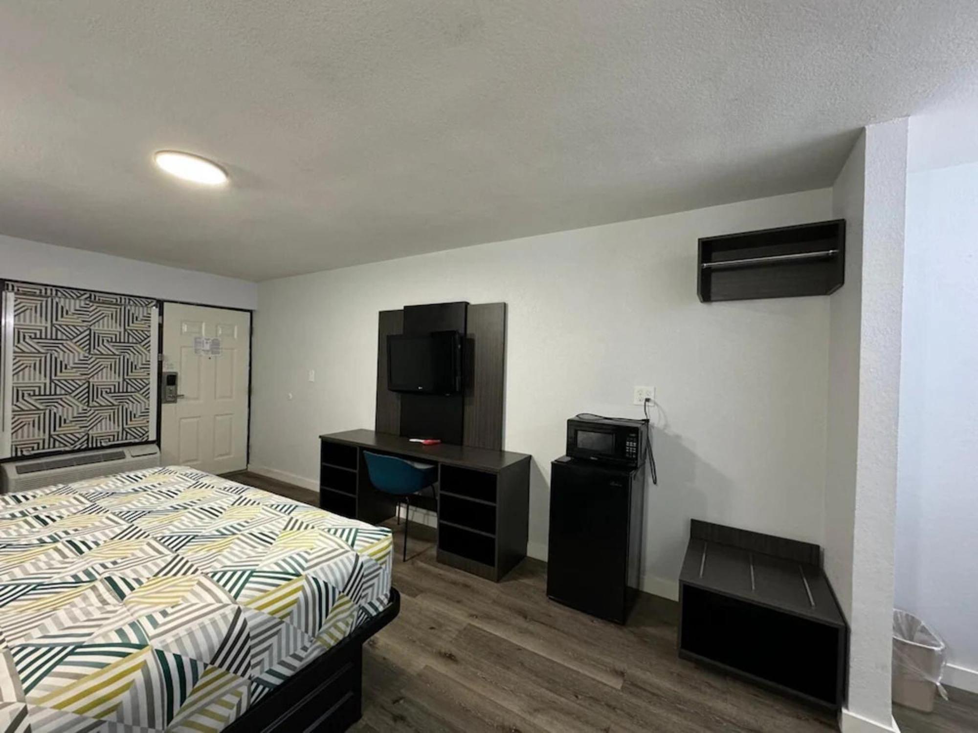 Motel 6 Greenwood, Ms Экстерьер фото